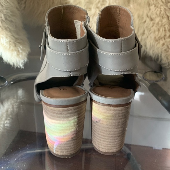 FIRTH Open Toed Booties - Picture 6 of 7